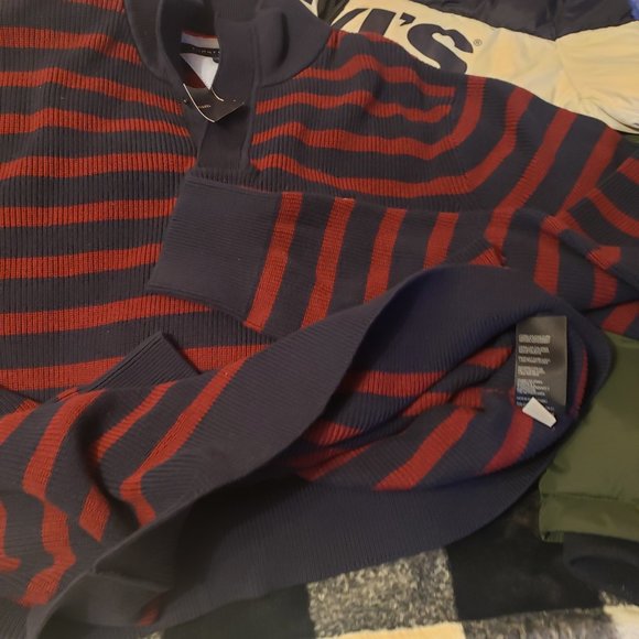 Tommy Hilfiger thick warm long sleeve quarter snap sweater - Picture 6 of 6